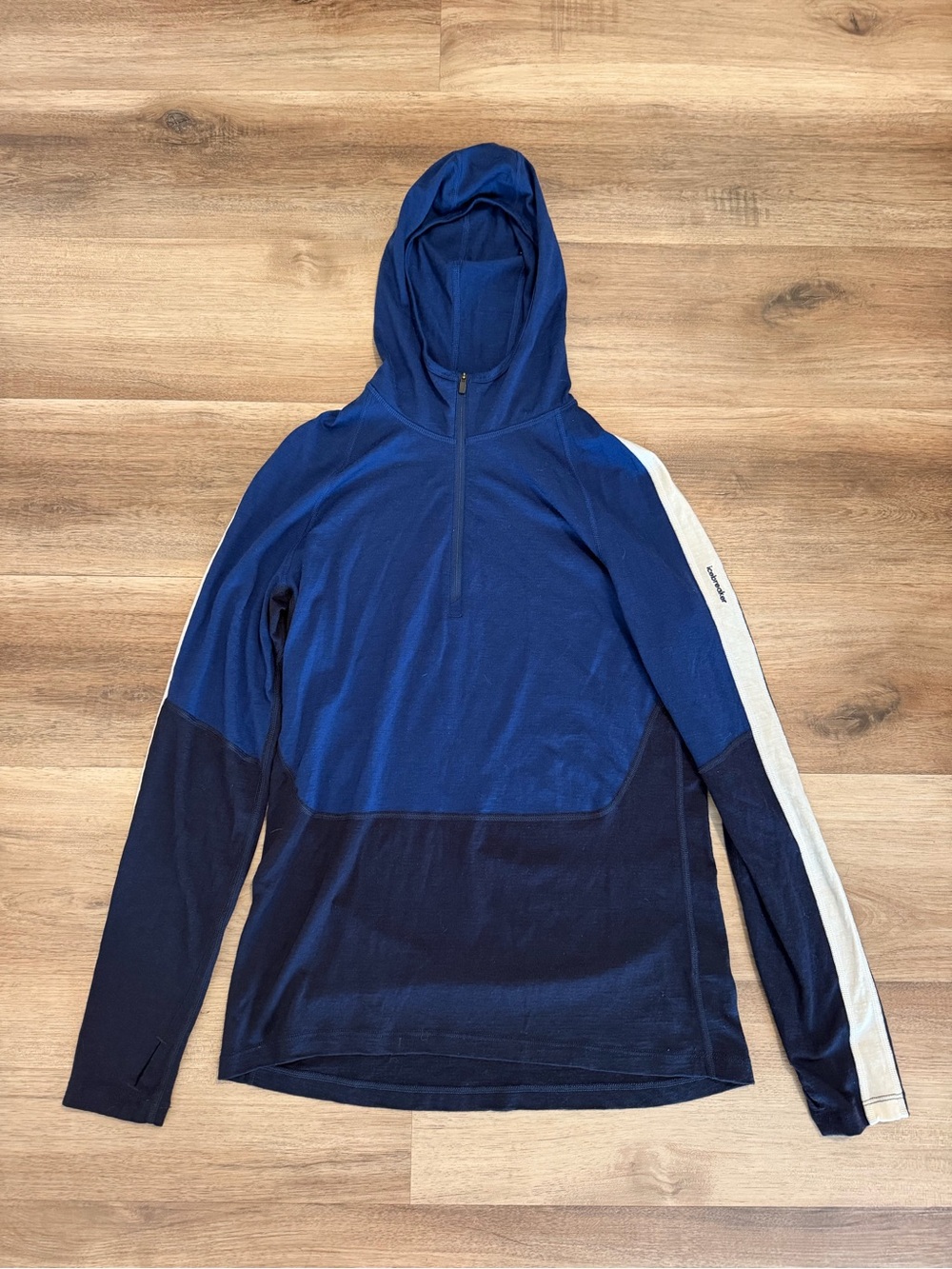 Icebreaker Women's M Merino 200 Sonebula Long Sleeve Half Zip Thermal Hoodie
